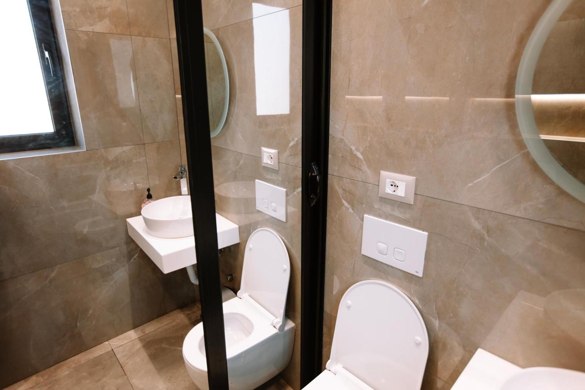 Barrikada Str Modern Apartments - The Nest Тирана Екстериор снимка