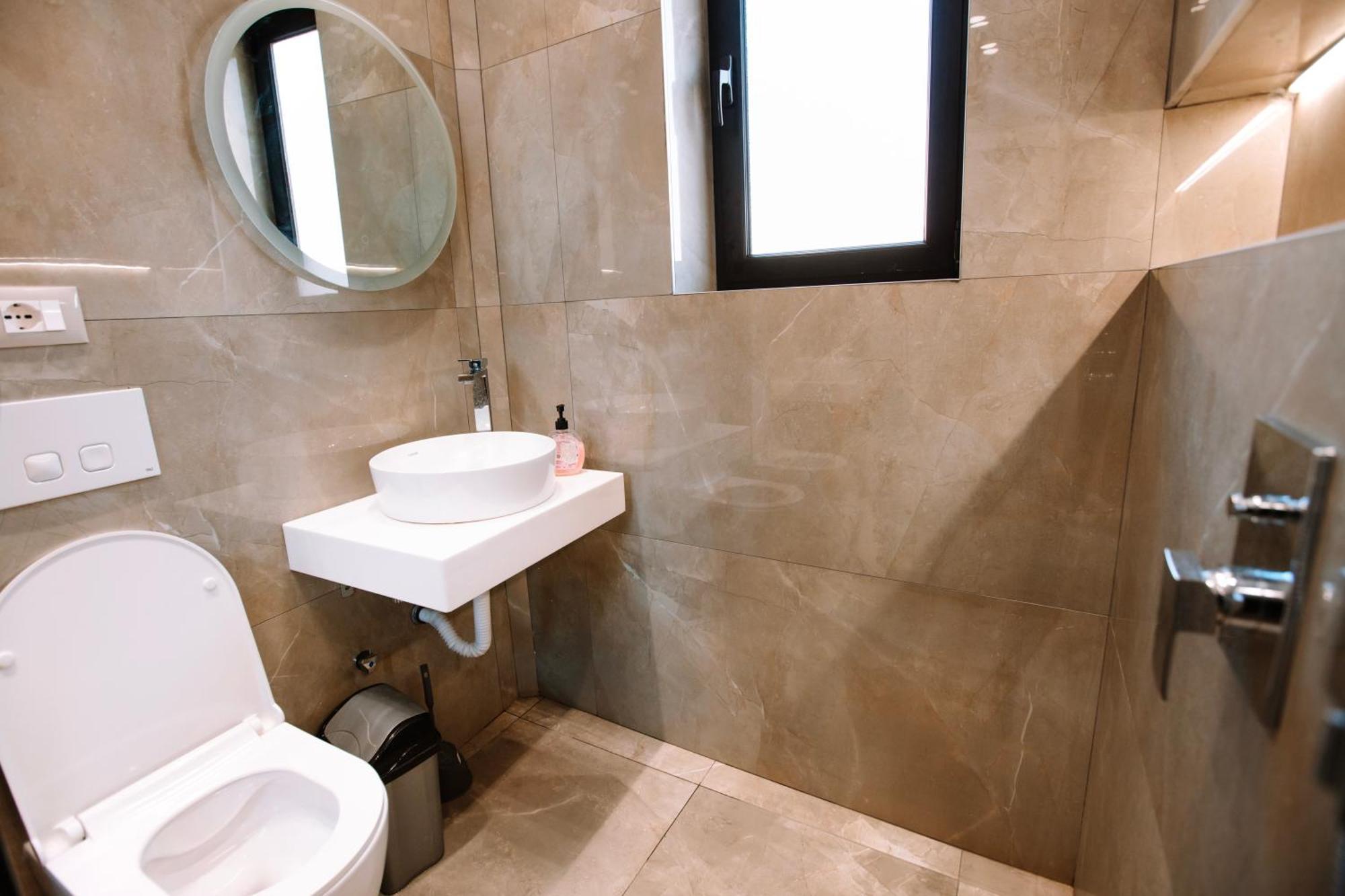 Barrikada Str Modern Apartments - The Nest Тирана Екстериор снимка